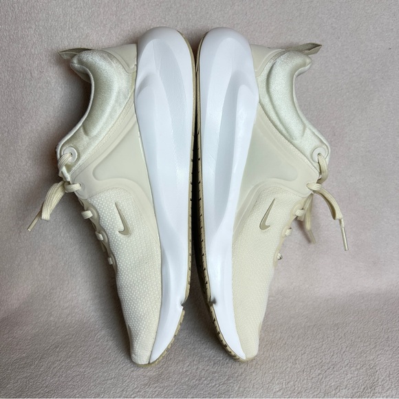 Nike In-Season TR 14 Training Sneakers Women’s 10 Coconut Milk - Picture 2 of 16